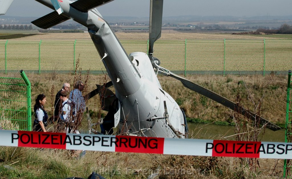 Hubschrauber abgestuerzt Ahrweiler Gelsdorf P37.JPG